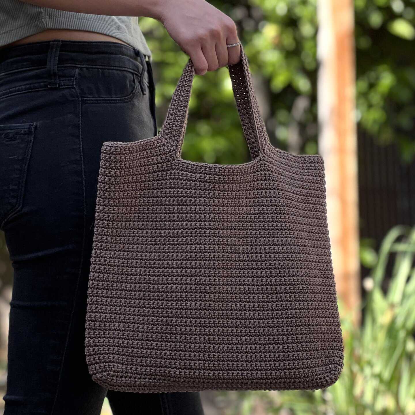 Simple Crochet Tote Bag | Free Pattern & Tutorial
