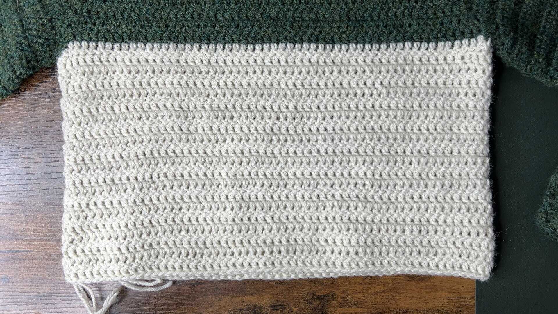 Two-Tone Crochet Raglan Sweater | Free Pattern & Tutorial | Free ...