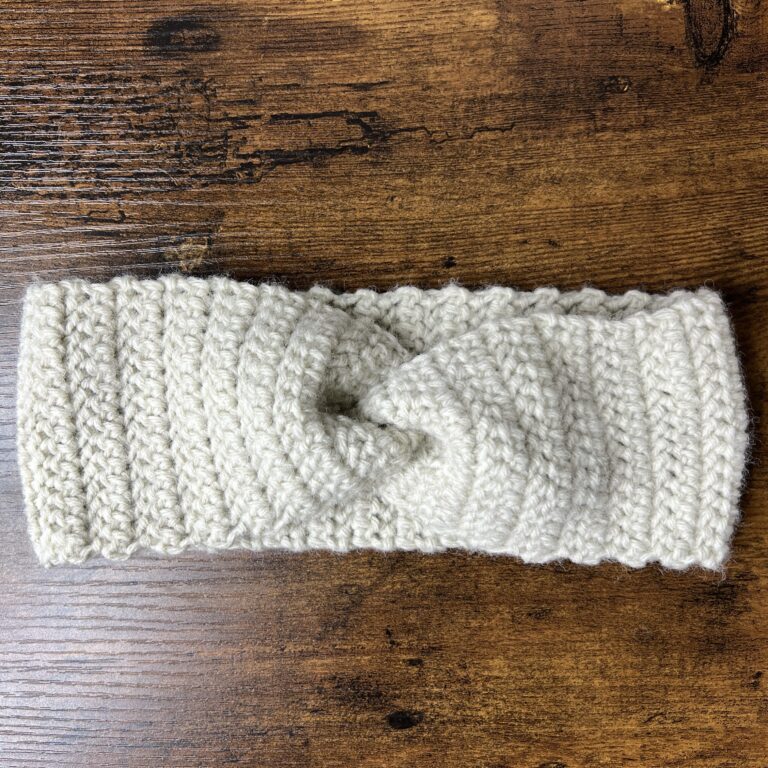 One Hour Crochet Twisted Ear Warmer | Free Pattern & Tutorial
