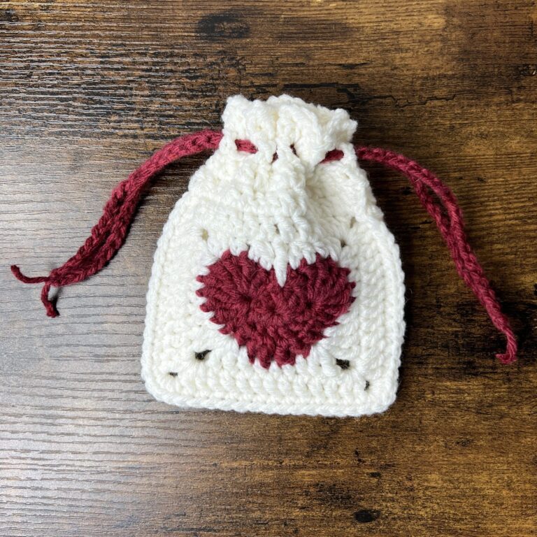 Crochet Heart Drawstring Pouch | Free Pattern & Tutorial