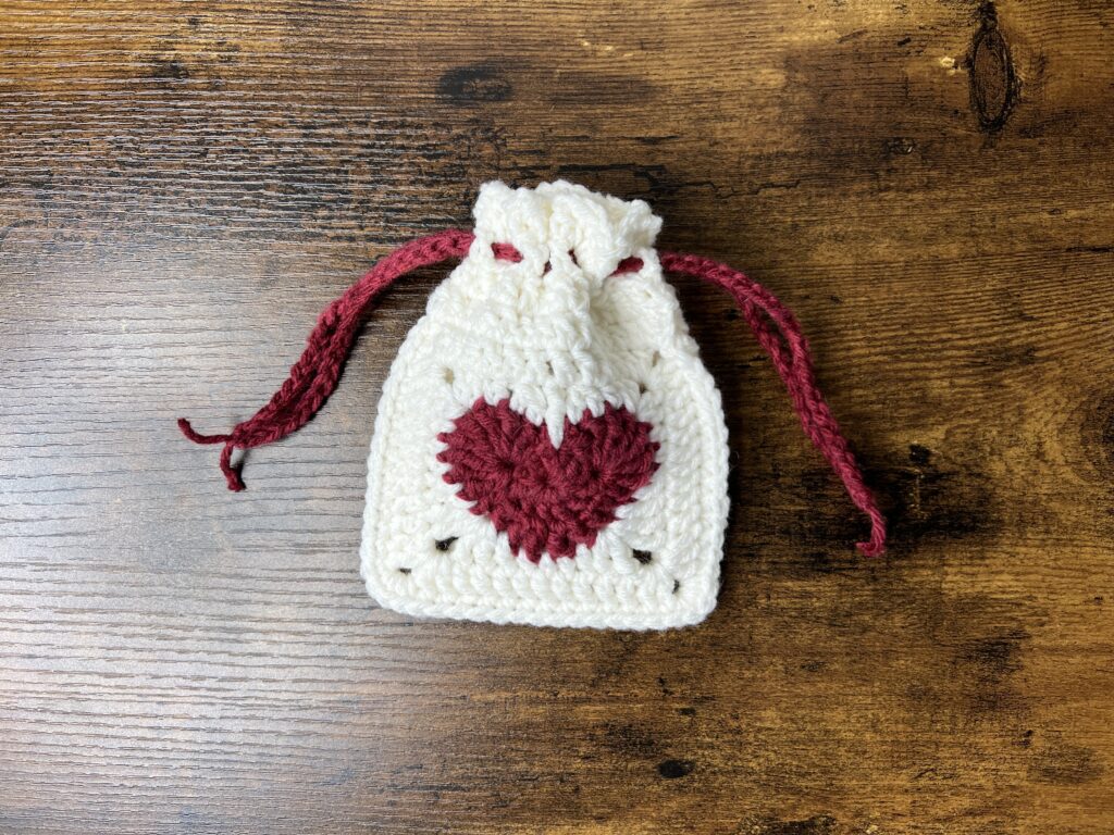 heart crochet cake｜TikTok Search