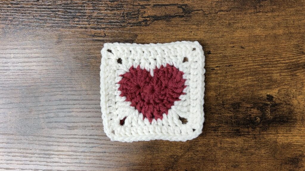 Granny Square Heart, Free Crochet Pattern