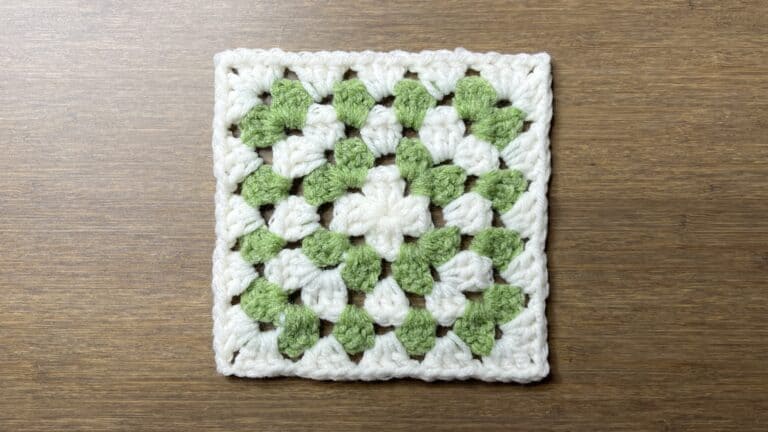 Crochet Perfect Granny Square (No Twisting) | Free Pattern & Tutorial