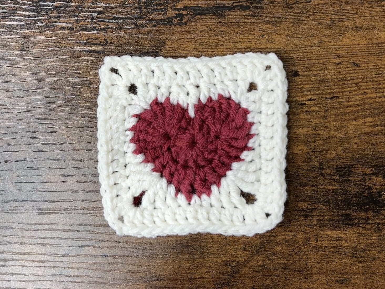 Crochet Heart Granny Square | Free Pattern & Tutorial