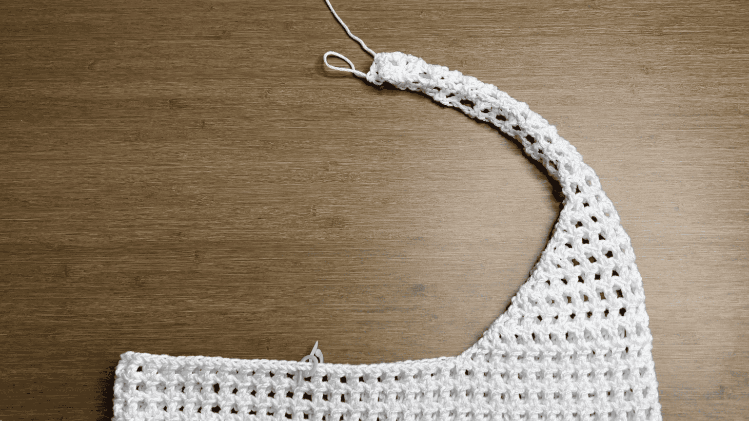 Crochet Mesh Tote Bag | Free Pattern & Video Tutorial