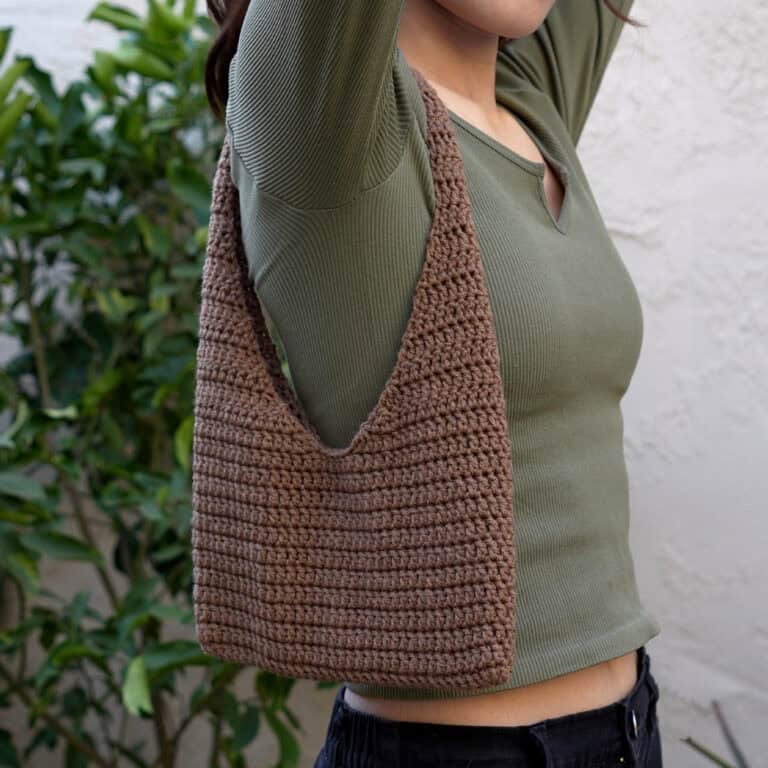 Simple Crochet Shoulder Bag | Free Pattern & Video Tutorial