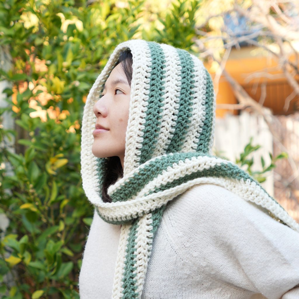 crochet hooded scarf from side