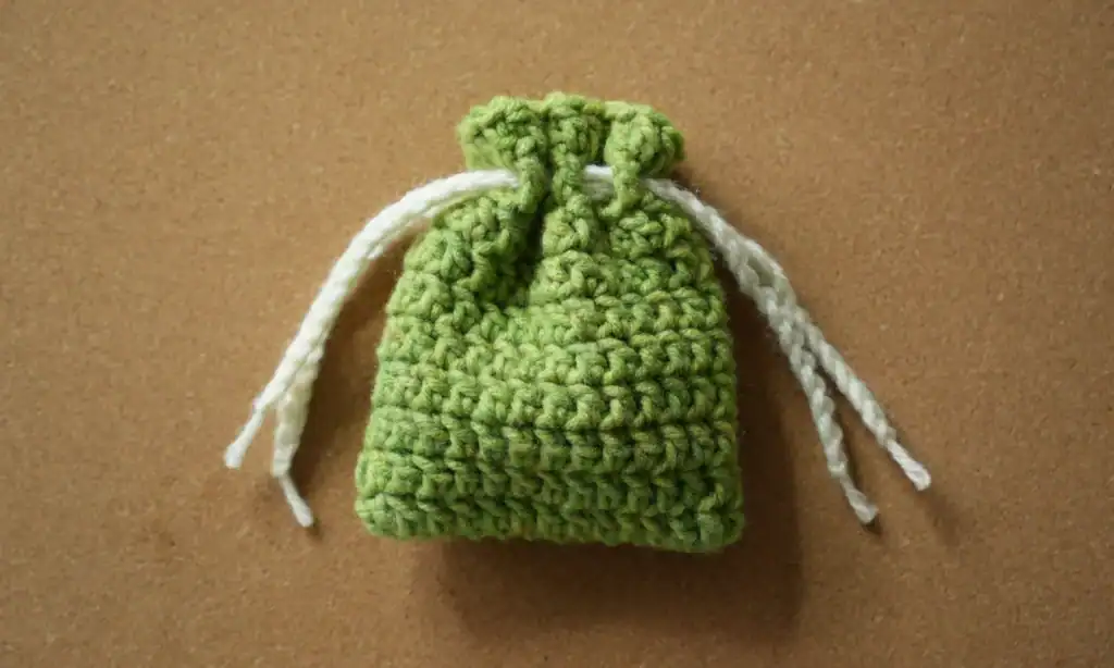 crochet drawstring pouch pattern