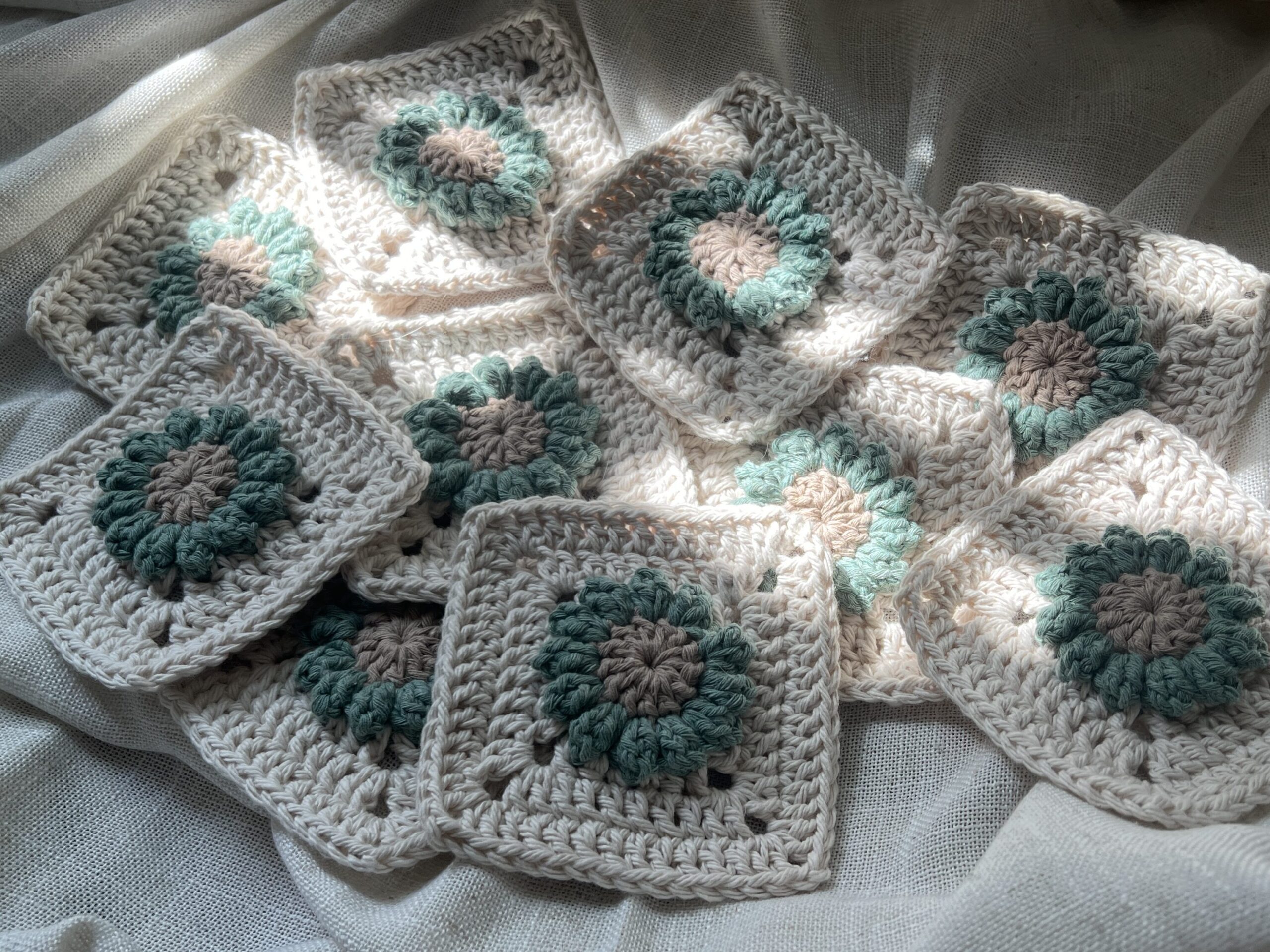flower granny square