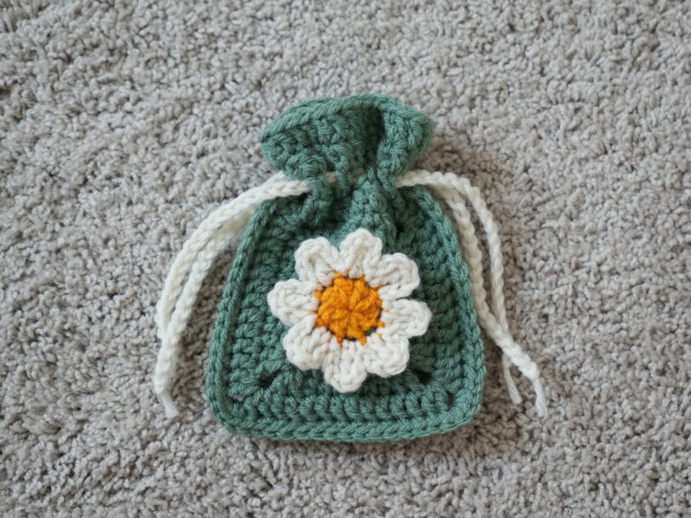 Crochet Flower Drawstring Pouch | Free Pattern & Video Tutorial