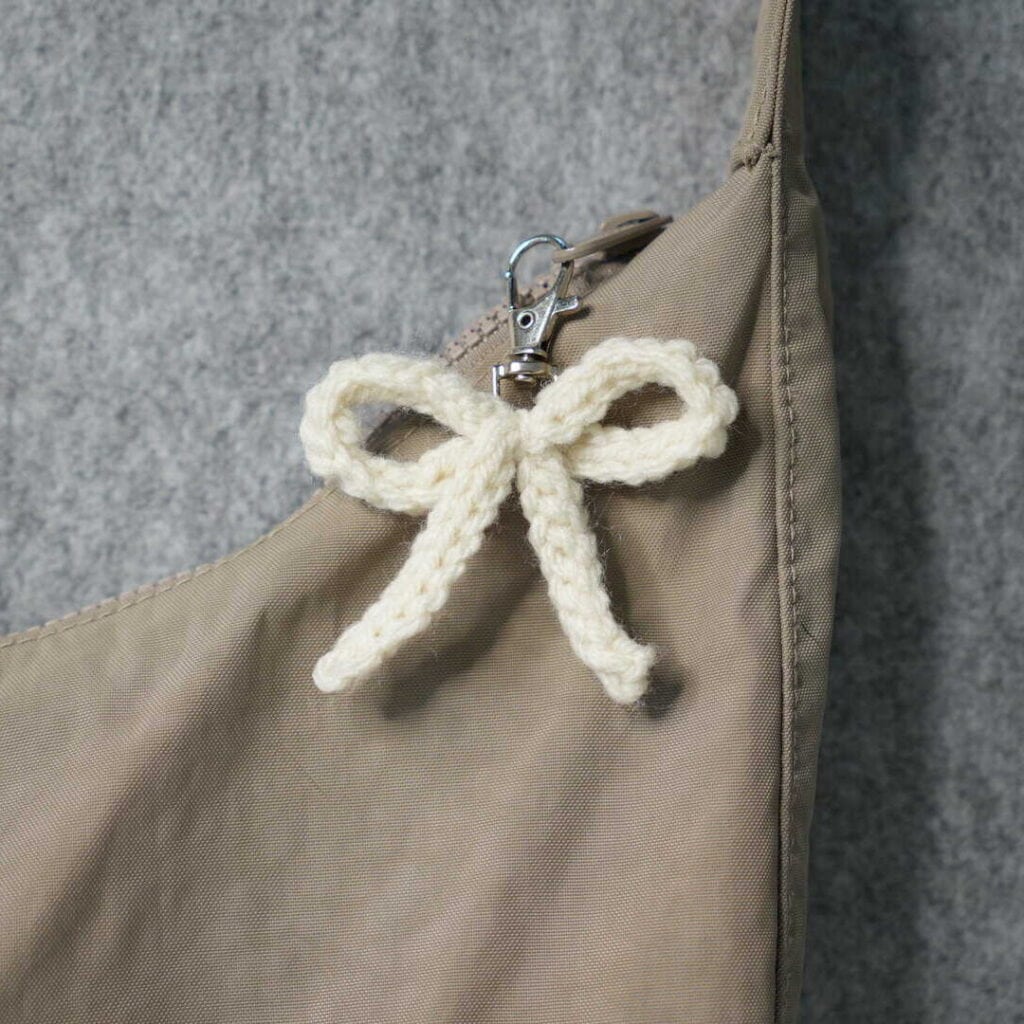 easy crochet bow edited