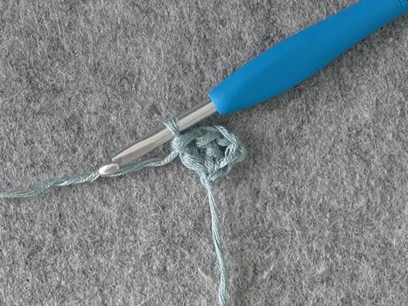 easy crochet bandana 1.2.1 edited