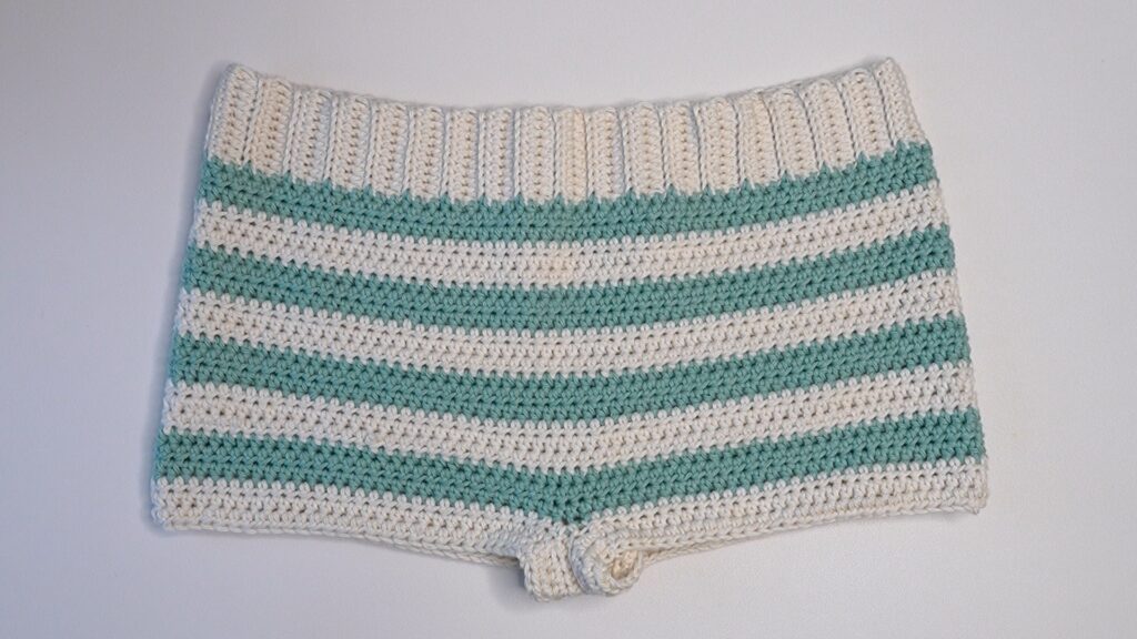 striped crochet shorts 1.155.1
