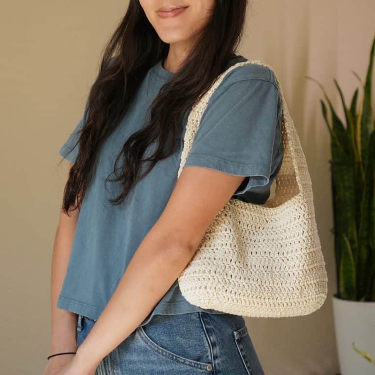 Everyday Crochet Hobo Bag | Free Pattern & Video Tutorial